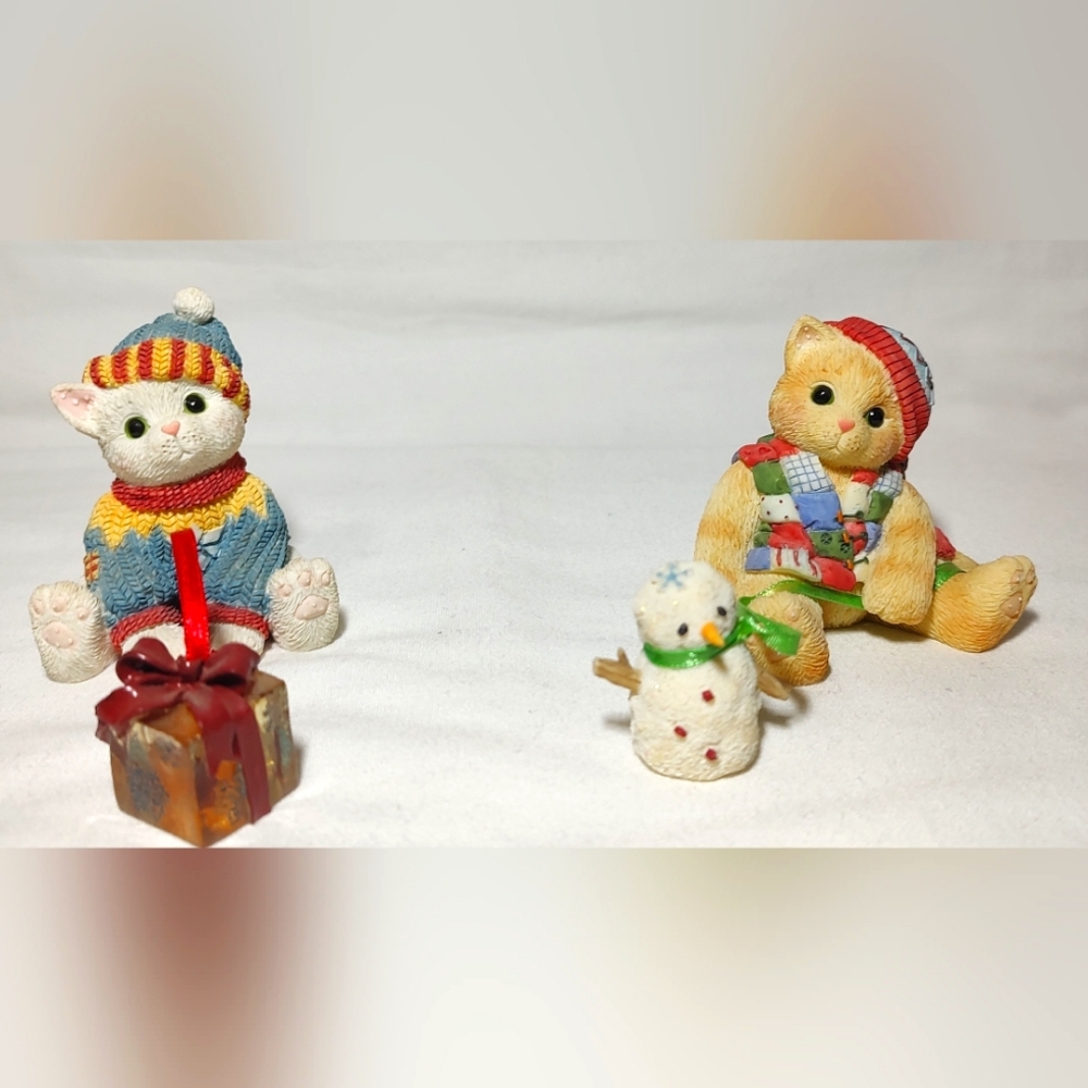 Calico Kittens Figurines with Snowman